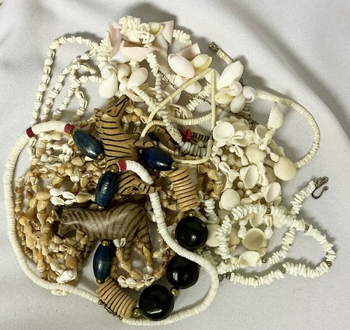 Lot vintage necklaces - vintage,